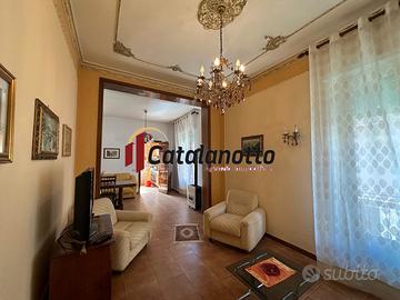 Indipendente con due unità immobiliari