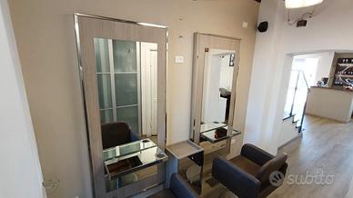 poltrone da parrucchiere + specchio e carrello