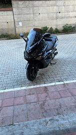 Yamaha T Max - 2004