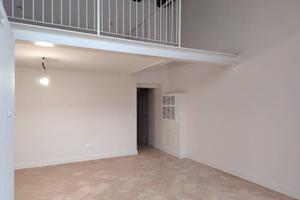 MONOLOCALE CON POSTO AUTO , CENTRO STORICO, PESARO