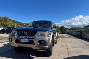 Mitsubishi Pajero Sport 3.0i V6 24V cat GLS Target