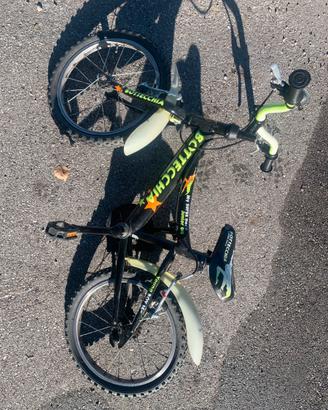 Bicicletta con rotelle