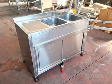 lavatoio armadiato con sgocciolatoio usato