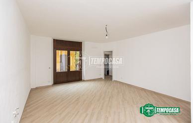 BILOCALE IN CENTRO - PIANO TERRA