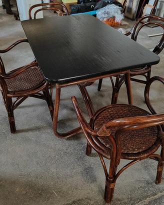 Tavolo rattan allungabile con 4 sedie