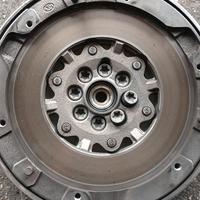 VOLANO E FRIZIONE BMW