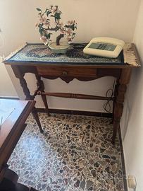 Mobiletto, tavolino vintage in legno