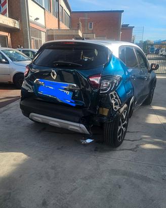 Renault Captur ricambi
