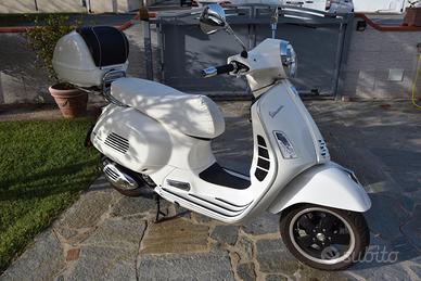 VESPA 300
