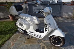 VESPA 300