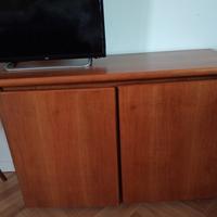 Mobile in noce con due ante