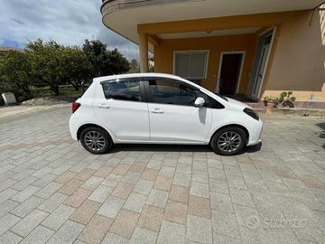 Toyota Yaris 1.0 lounge
