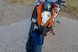 KTM DUKE 200