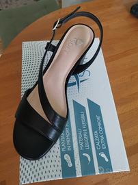 Sandalo donna n. 39