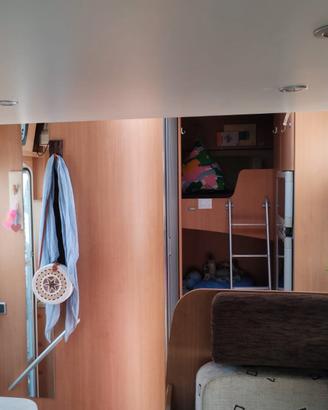 Chasson flash22 camper semintegrale con garage