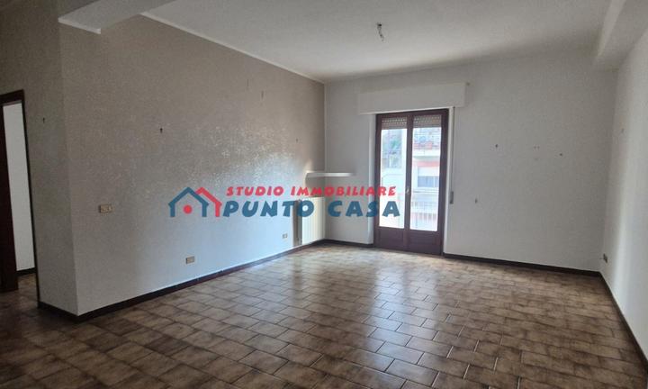 Via degli Iris - Appartamento al 2°p. s/a - 90mq