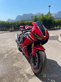 Honda cbr 1000rr fireblade 2019