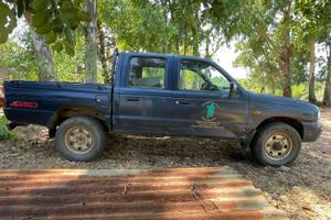 Mazda b2500