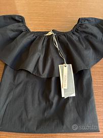 Vestito con scollo con balza