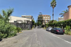 Villa a schiera su 3 livelli zona San Nullo