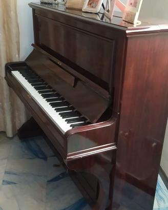 Pianoforte mai usato,solo per arredo
