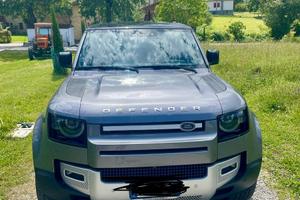 Land Rover Defender, ancora in garanzia Land Rover