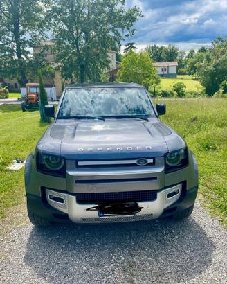 Land Rover Defender, ancora in garanzia Land Rover