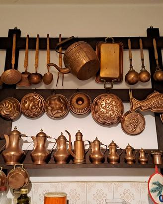 set utensili da cucina in rame