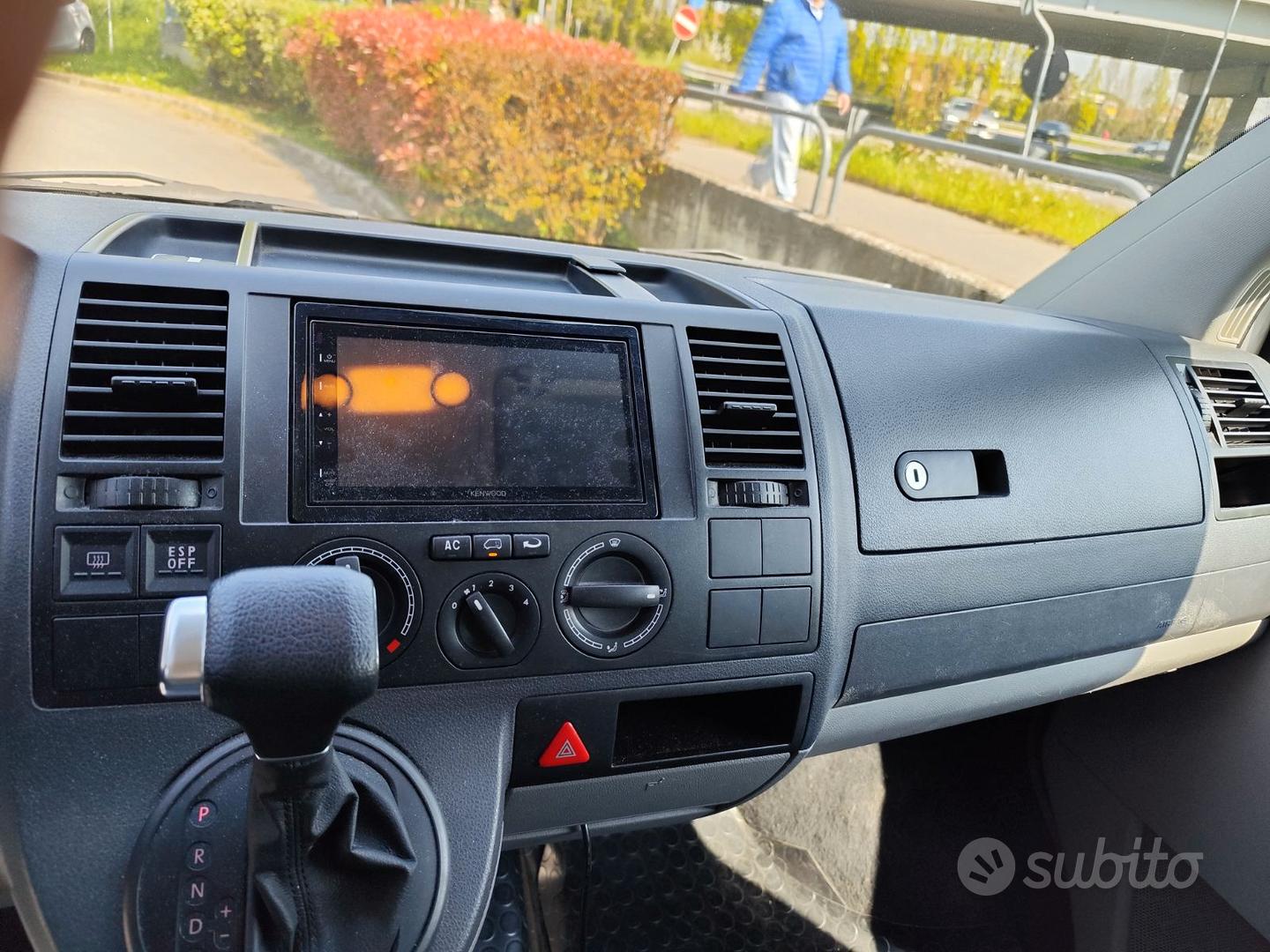 Volkswagen Caravelle 2009 photo 3