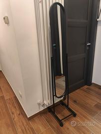 Specchio reclinabile con rotelle 