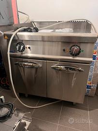 Fry top e friggitrice