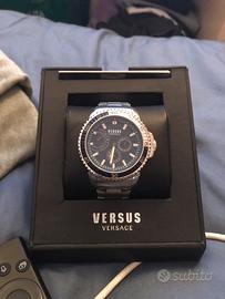 Orologio versus versace