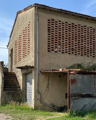 Rustico / Casale di 80 m² con 4 locali a Montesper