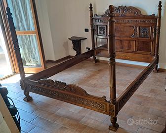 Letto matrimoniale 