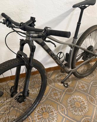 Aggiusto e assemblo biciclette