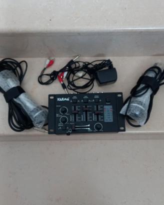 Mixer con 2 microfoni
