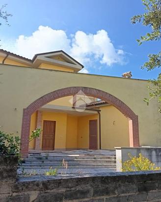 VILLA SINGOLA A POGGIO MIRTETO
