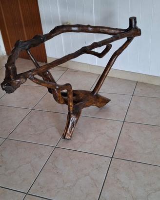 Tavolo in legno di Ulivo