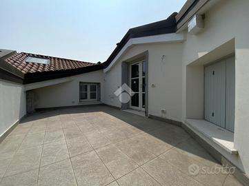 MULTILOCALE A MAIRANO