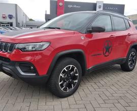 Jeep Compass 1.3 T4 240CV PHEV AT6 4xe Trailhawk