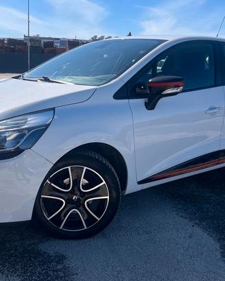 Renault Clio 1.5 dCi 8V 75CV 5 porte GT LINE