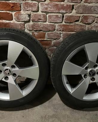 Cerchi R17 5x112 con gomme estive