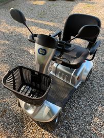 Scooter elettrico per anziani e disabili