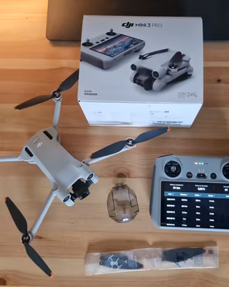 Drone DJI MIni3 Pro con telecomando e valigetta