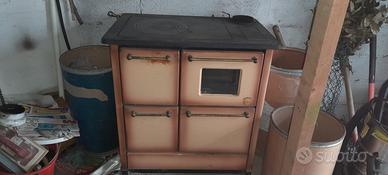 Stufa cucina a legna vintage