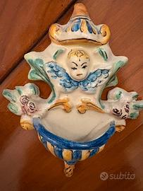 Acquasantiera in ceramica