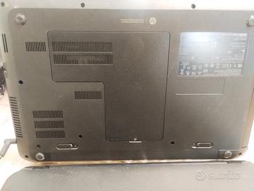 Notebook HP 15" (Celeron/2GB/500GB) ricambi 