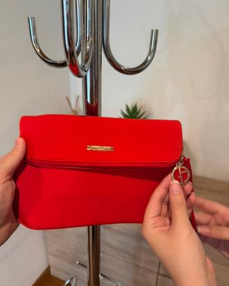 Pochette rossa Giorgio Armani