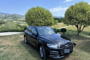 Audi Q5 TFSI quattro SLine Plus