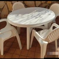 Set da giardino,Tavolo,4 Sedie Ombrellone e Base.
